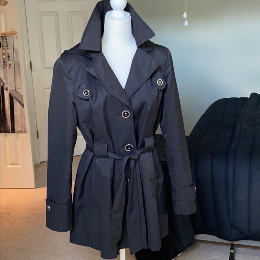Rain coat